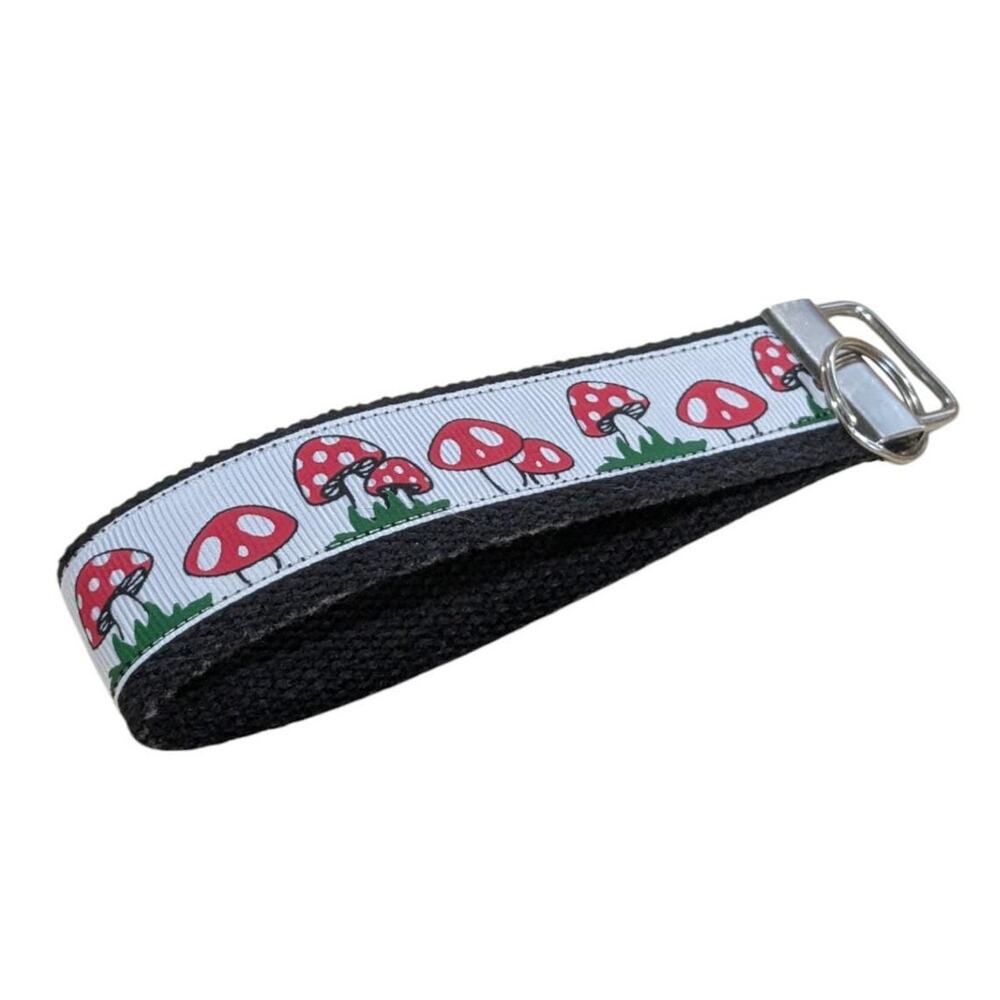 Mushroom Keychain‎ Wristlet Handmade Fabric Key FOB  Red Dotted Boho Bag Charm